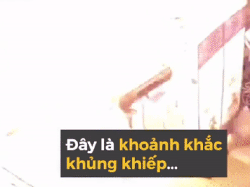 Clip: Khoảnh khắc 2 chiếc xe tải bốc cháy, phát nổ lớn khiến cả khu phố choàng tỉnh-1