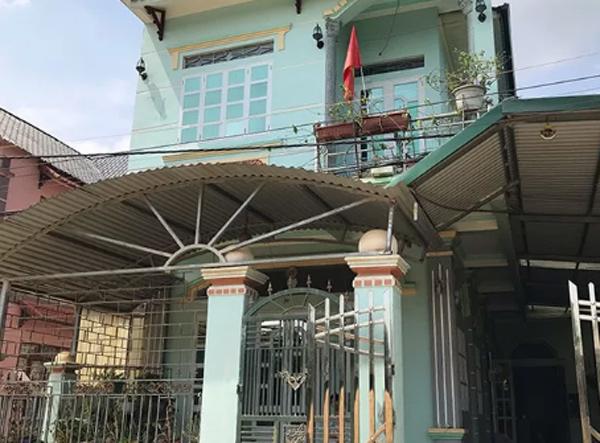 Vì sao bố của nữ sinh giao gà ở Điện Biên chưa bao giờ xuất hiện?-3