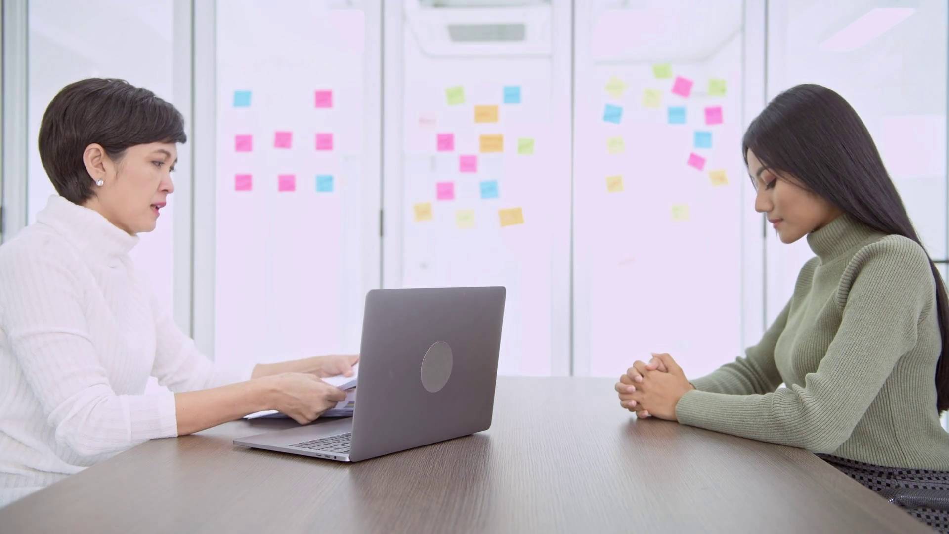 Trót dại làm sếp nổi giận, hãy học ngay 5 bước ứng xử thông minh dưới đây để an toàn thoát nạn-4