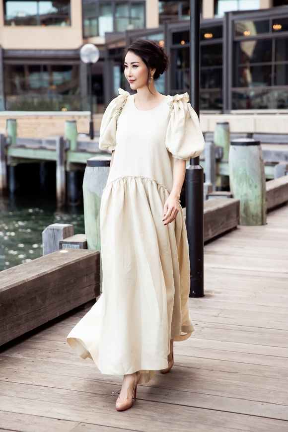 Hoa hậu Hà Kiều Anh sành điệu với những thiết kế ngọt ngào khi dạo chơi Sydney-1