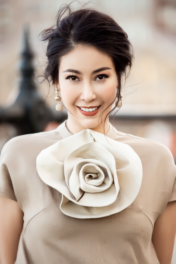 Hoa hậu Hà Kiều Anh sành điệu với những thiết kế ngọt ngào khi dạo chơi Sydney-6