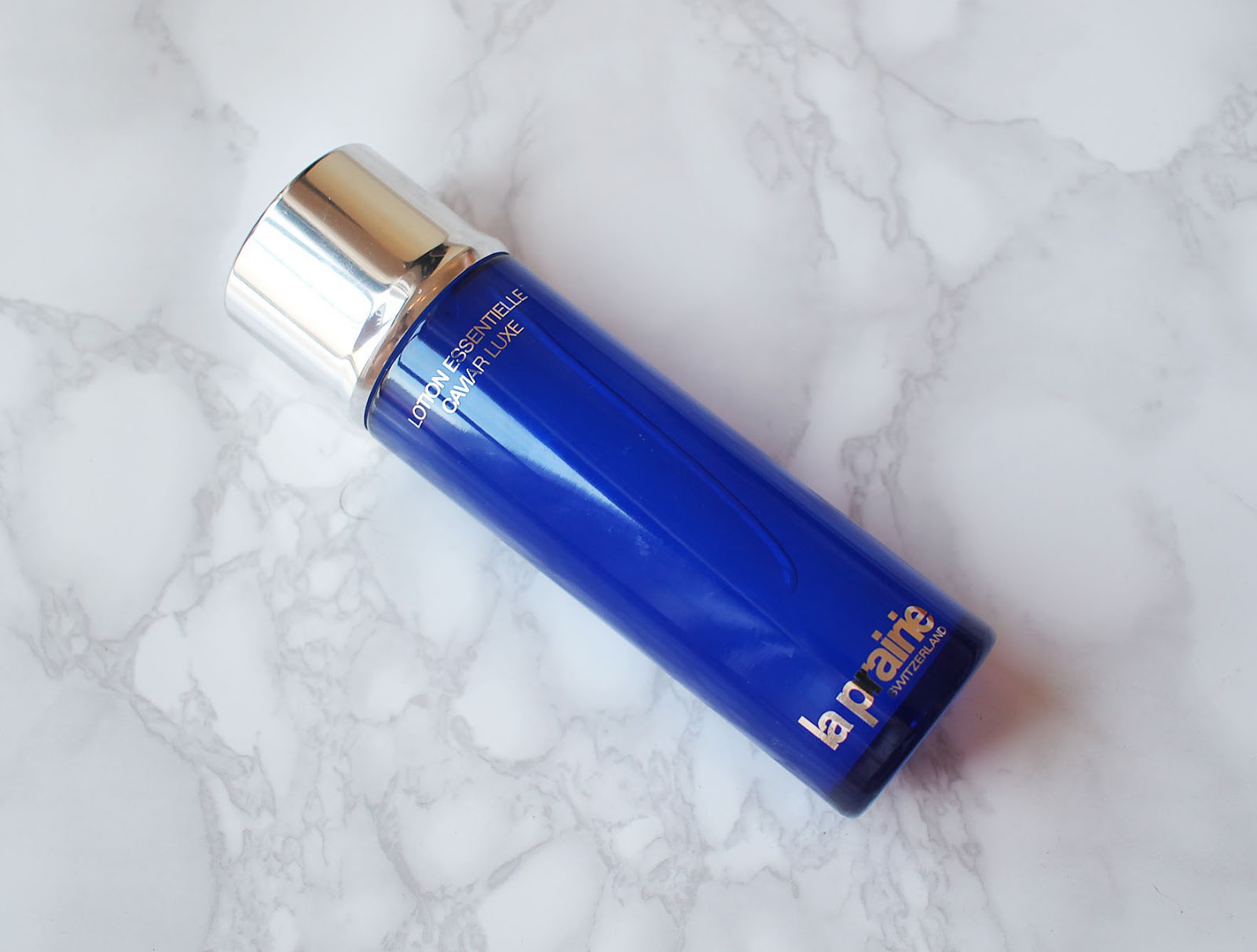 Ngoài 70 nhưng da căng bóng như 30, người phụ nữ tiết lộ 7 chai serum mình dùng và cách mix 3 loại thần thánh-6