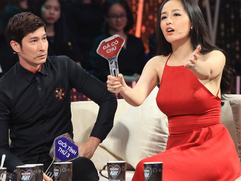 Hoa hậu Mai Phương Thúy vô tình tiết lộ đã có chồng trên truyền hình?-8