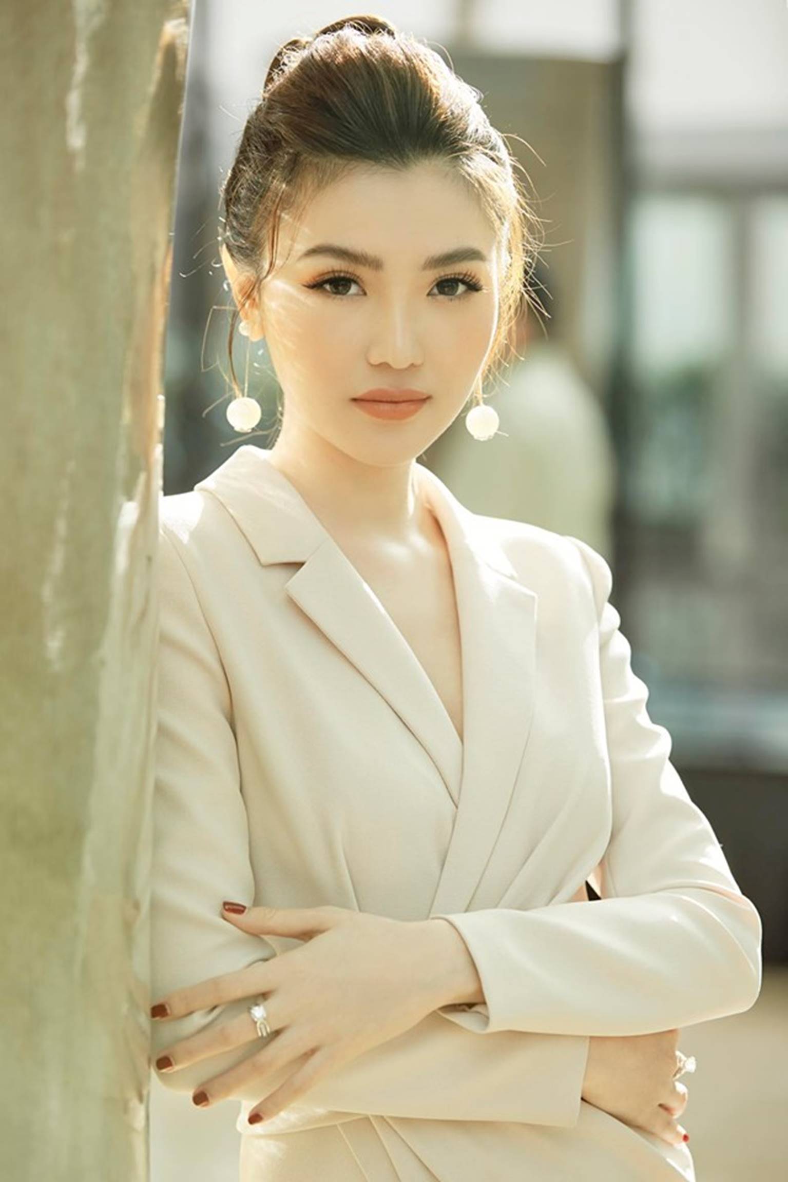 Mỹ nữ Vũng Tàu đi xe 70 tỷ mặc đồ thanh lịch thu hút mọi ánh nhìn-1