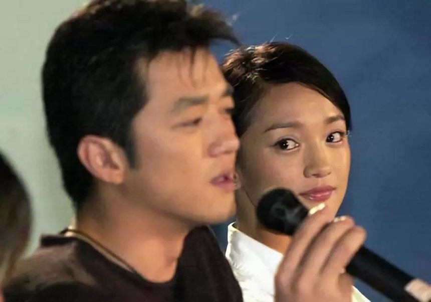 Tam giác tình yêu Châu Tấn - Lý Á Bằng - Vương Phi: Người quay gót ra đi cũng chẳng bình yên, kẻ ở lại chênh vênh giữa yêu đương thù hận-2