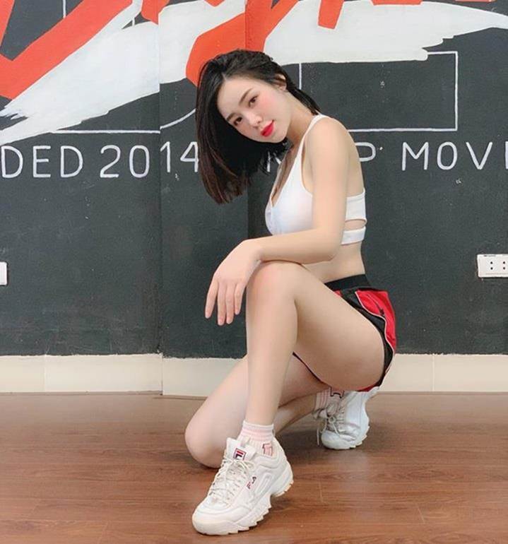 Đào của Quỳnh búp bê sexy trái ngược hình ảnh trên phim-7