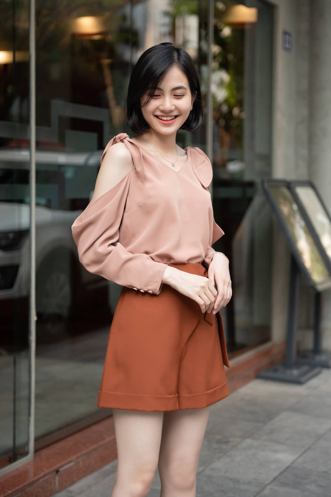 Xuất hiện thêm một nữ thần ảnh thẻ: Sinh năm 2000, học trường Y, nhan sắc đời thường xuất sắc-10