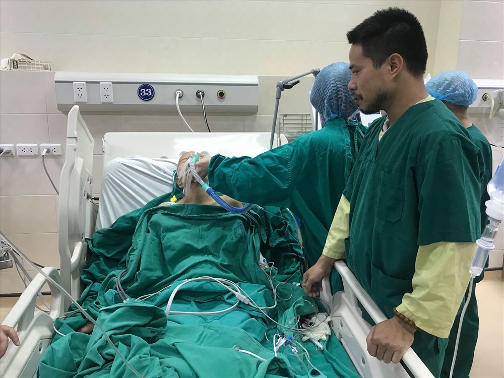 Phút giây hồi sinh của người mẹ ung thư quyết giữ con sau ca sinh mổ-2