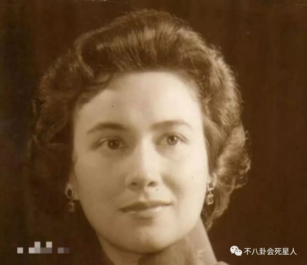 Người vợ giúp Hà Hồng Sân gây dựng đế chế casino: Hết lòng để bị phụ bạc, con trai tử vong vì tai nạn, con gái điên loạn-1