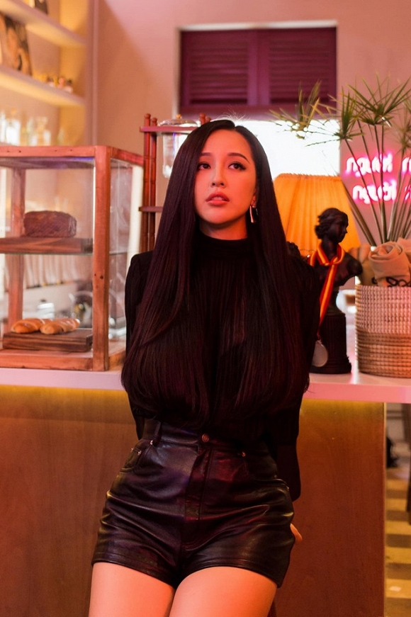 Mai Phương Thúy tưởng điên khi mua áo mỏng dính 80 triệu, quần 20 triệu nhưng lúc mặc lên lại thay đổi suy nghĩ-3