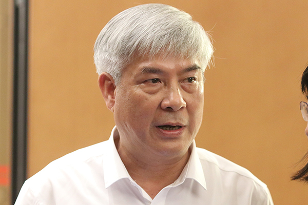 Phó bí thư Sơn La: Không ai gắp điểm bỏ tay con mình, gian lận thì nhận đi-1