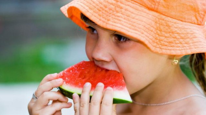 Ăn dưa hấu lợi nhiều hại ít: Vừa giảm béo lại phòng bệnh tim mạch thậm chí ngăn ngừa ung thư-2