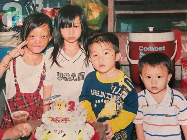 Bé gái biến dạng khuôn mặt, mất một bên tai và ước mơ nhói lòng: Em muốn làm họa sĩ để vẽ mình đẹp hơn-3