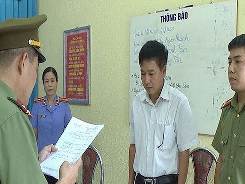 Gian lận thi ở Sơn La: Hai cựu công an câu kết, tiếp tay cho nhóm nâng điểm khai gì?-2