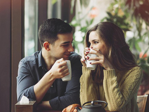 Vì một câu nói mà anh chàng hủy bỏ ngay đám cưới với cô tiểu thư giàu có để về quê lấy một cô vợ bình dị
