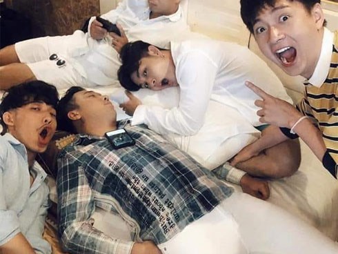 Bị hội bạn thân dìm hàng, Trấn Thành còn lộ sở thích... nghe clip Trang Trần chửi bậy để ngủ ngon hơn