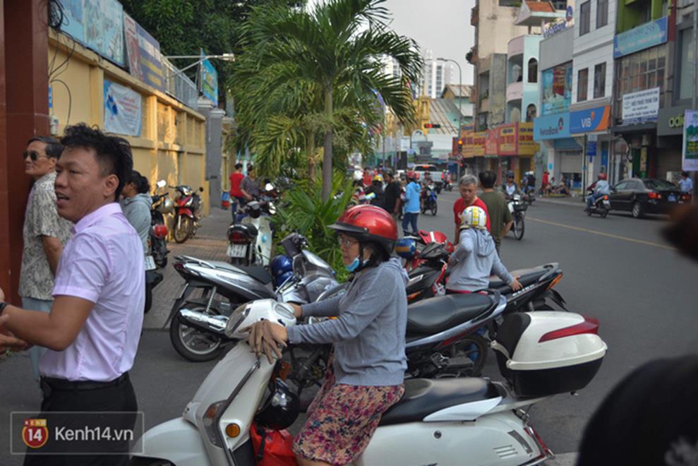 Ngày đầu tiên thi vào lớp 10 năm 2019 tại Hà Nội và TPHCM: Thí sinh ra sớm 30 phút, đề dễ thở-2