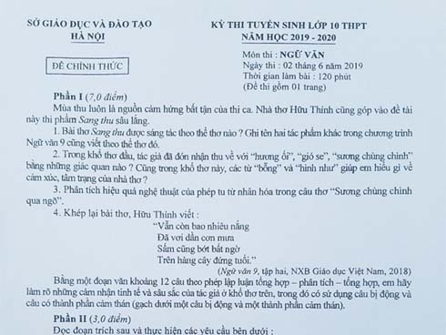 Những cái ôm ấm áp của phụ huynh Hà Nội dành cho con em trước khi vào kỳ thi tuyển lớp 10-14