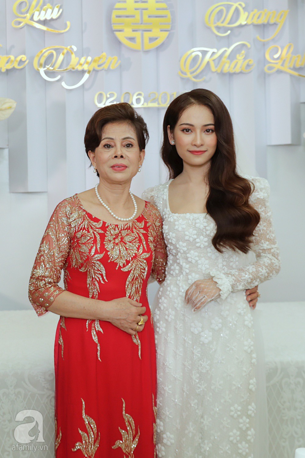 Đám cưới Dương Khắc Linh - Sara Lưu: Những hình ảnh đầu tiên của cô dâu trước giờ vu quy-1