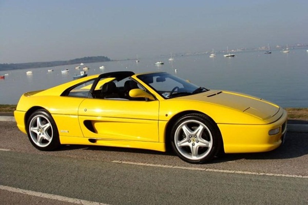 Ngắm bộ sưu tập xe hơi khủng của cựu tay đua F1-2