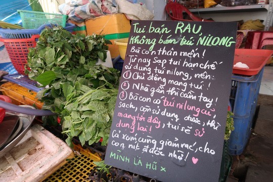 Tiểu thương bán rau, quyết không bán túi ni-lông gây sốt” cộng đồng mạng-1