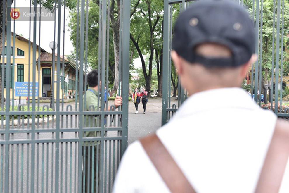 Người mẹ bị ung thư xin viện về nhà đưa con đi thi: Con gái tha thiết mong mẹ chỉ đến 1 hôm thôi là hạnh phúc rồi!-4