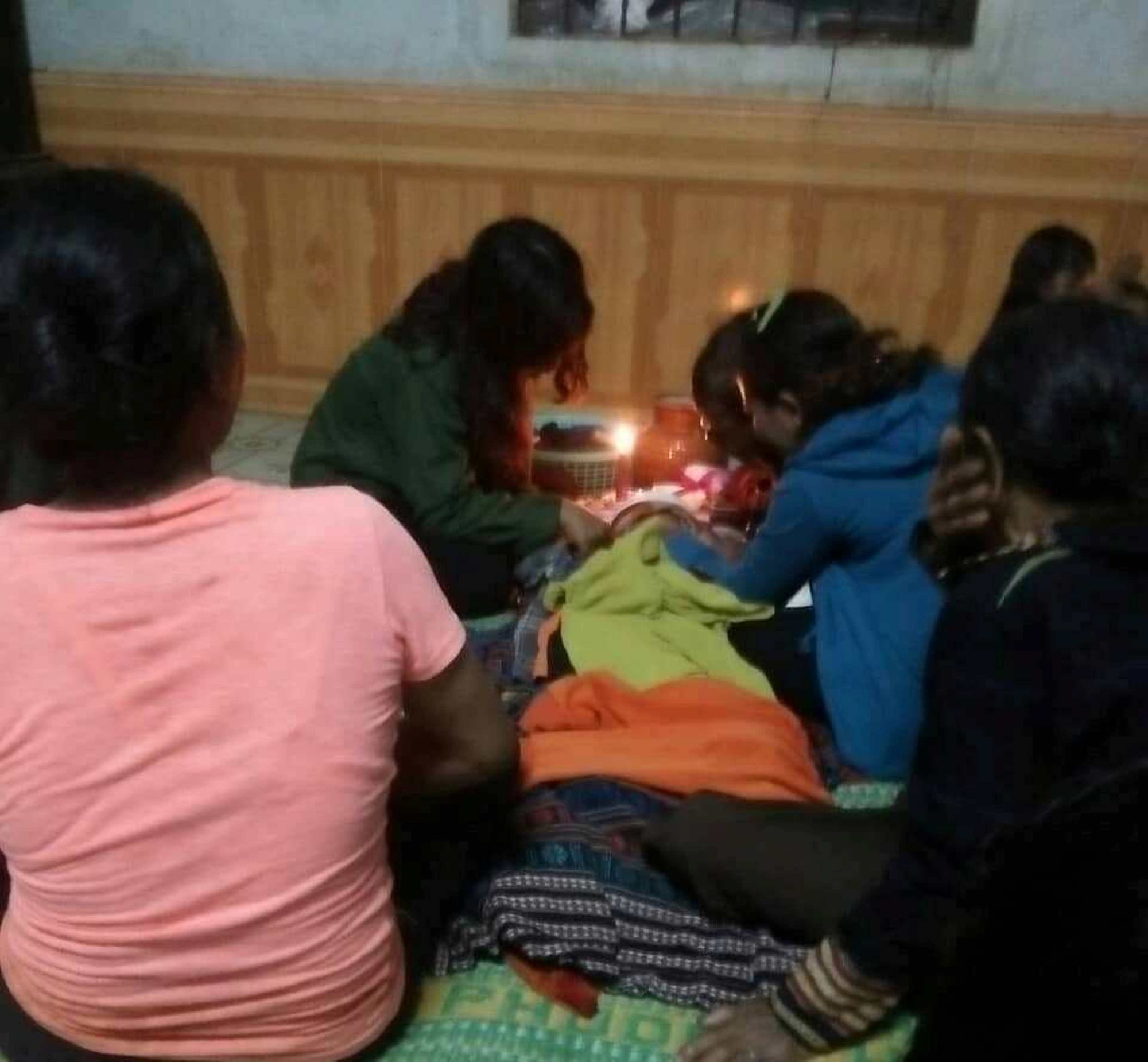 Bé 4 tuổi đuối nước thương tâm khi được mẹ dẫn đi tắm-1