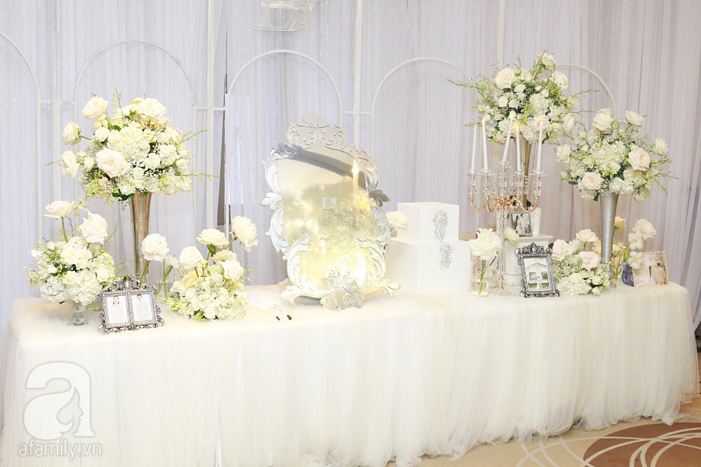 Cận cảnh không gian tiệc cưới xa hoa với thực đơn 5 sao đắt đỏ và hoa tươi tiền tỷ của Dương Khắc Linh - Sara Lưu-15