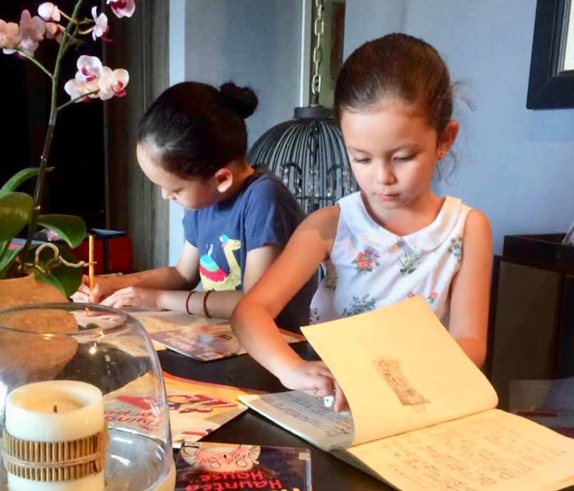 Cuộc sống của mẹ con ca sĩ Hồng Nhung sau khi chồng cũ tái hôn-7