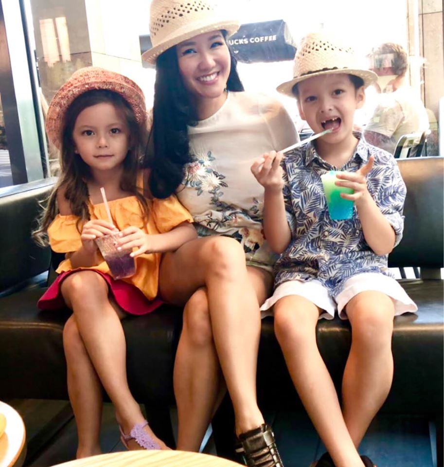 Cuộc sống của mẹ con ca sĩ Hồng Nhung sau khi chồng cũ tái hôn-15