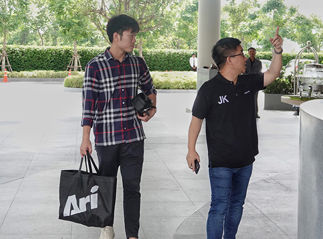 Công Phượng bơ phờ hội quân cùng tuyển Việt Nam ở Thái Lan-2