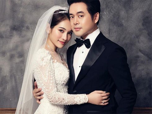 Sara Lưu hạnh phúc viết một câu tiếng Anh ngọt ngào đánh dấu ngày cưới, dân mạng lại cười bò vì 