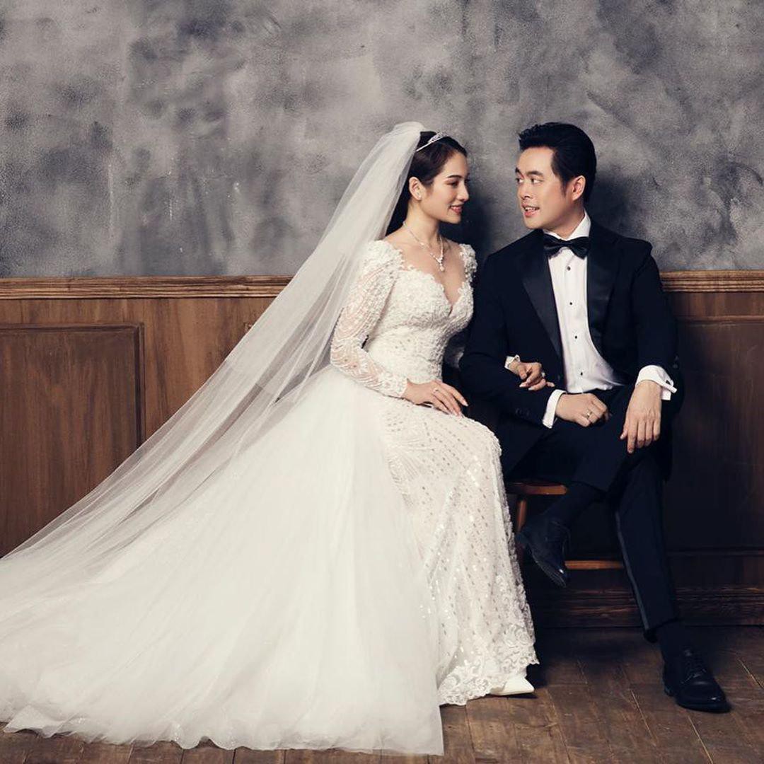 Sara Lưu hạnh phúc viết một câu tiếng Anh ngọt ngào đánh dấu ngày cưới, dân mạng lại cười bò vì chẳng hiểu gì-6