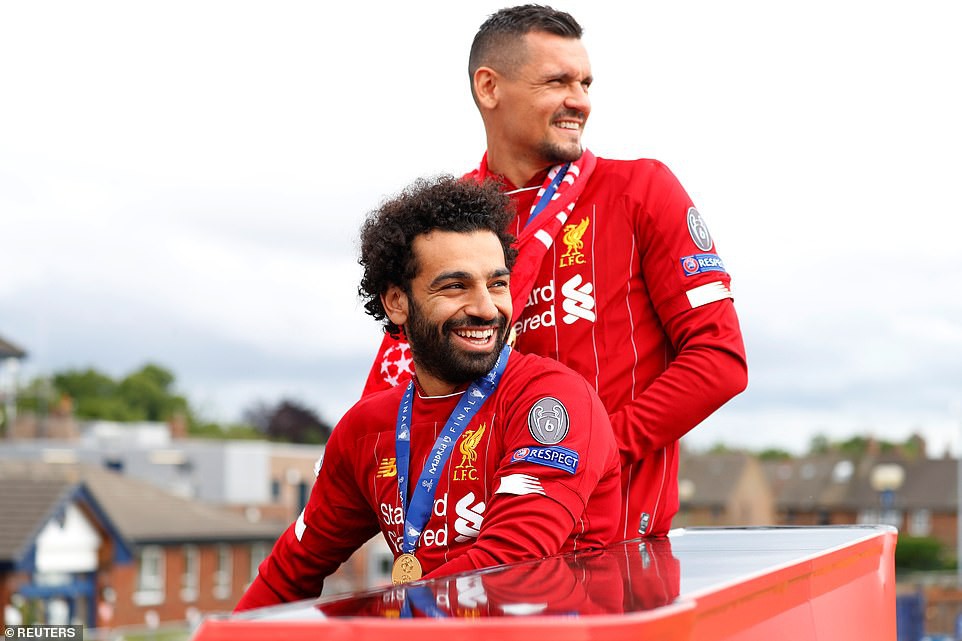 Liverpool rước cúp vô địch Champions League: Biển người nhuộm đỏ thành phố cảng sau 14 năm mòn mỏi chờ đợi-4