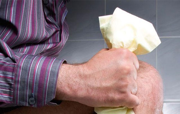 Dạ dày người đàn ông chạy lên phổi, vỡ cơ hoành do làm điều này khi đi vệ sinh-3