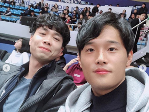 Công Phượng tặng quà và gửi thư tay cho CĐV bị sút vỡ kính-3