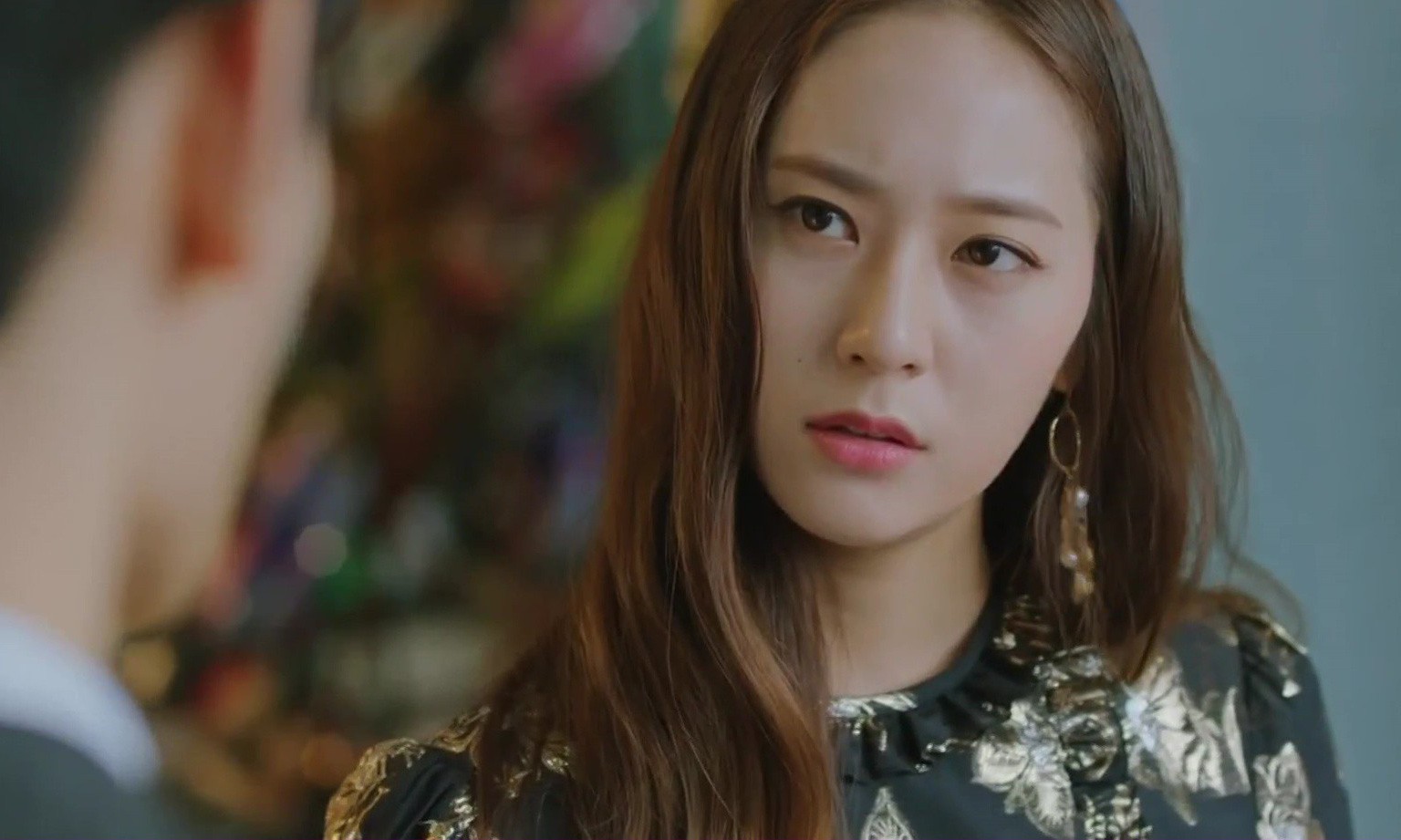 Mẹ đẻ lên chơi mấy ngày mà chồng mời bà đi về, tôi tức quá tuyên bố một câu khiến anh ta nín thinh-1