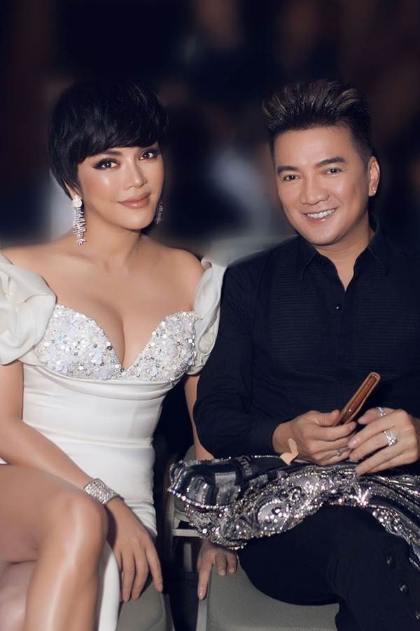 Lý Nhã Kỳ bất ngờ để tóc tém, khoe vòng một đầy đặn đi xem thời trang-8