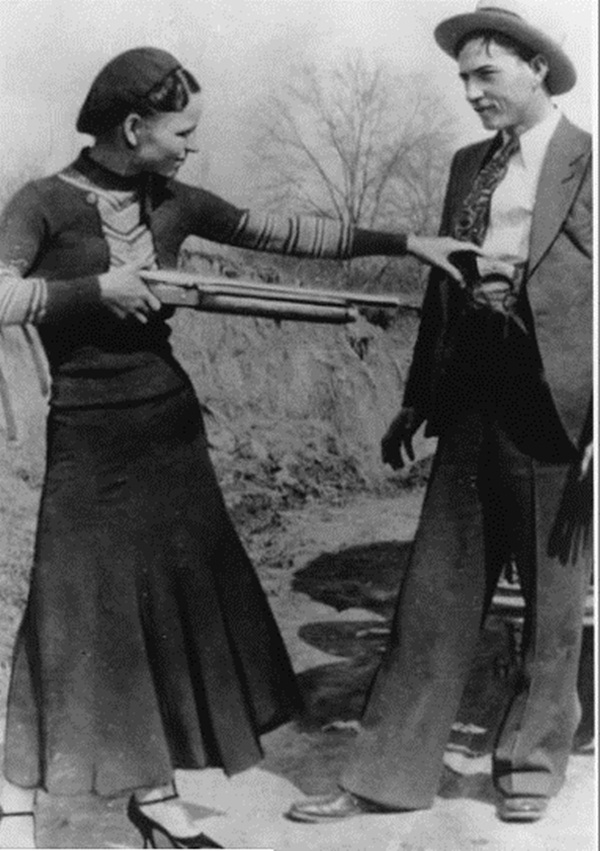 Tình yêu kỳ lạ của đại ca giang hồ khét tiếng và mỹ nữ-4