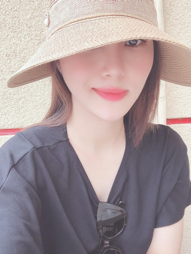Bị nhận xét là có vài bài hát rồi tịt ngóm, phản ứng vừa xéo xắt vừa bất ngờ của Hương Tràm gây chú ý-1