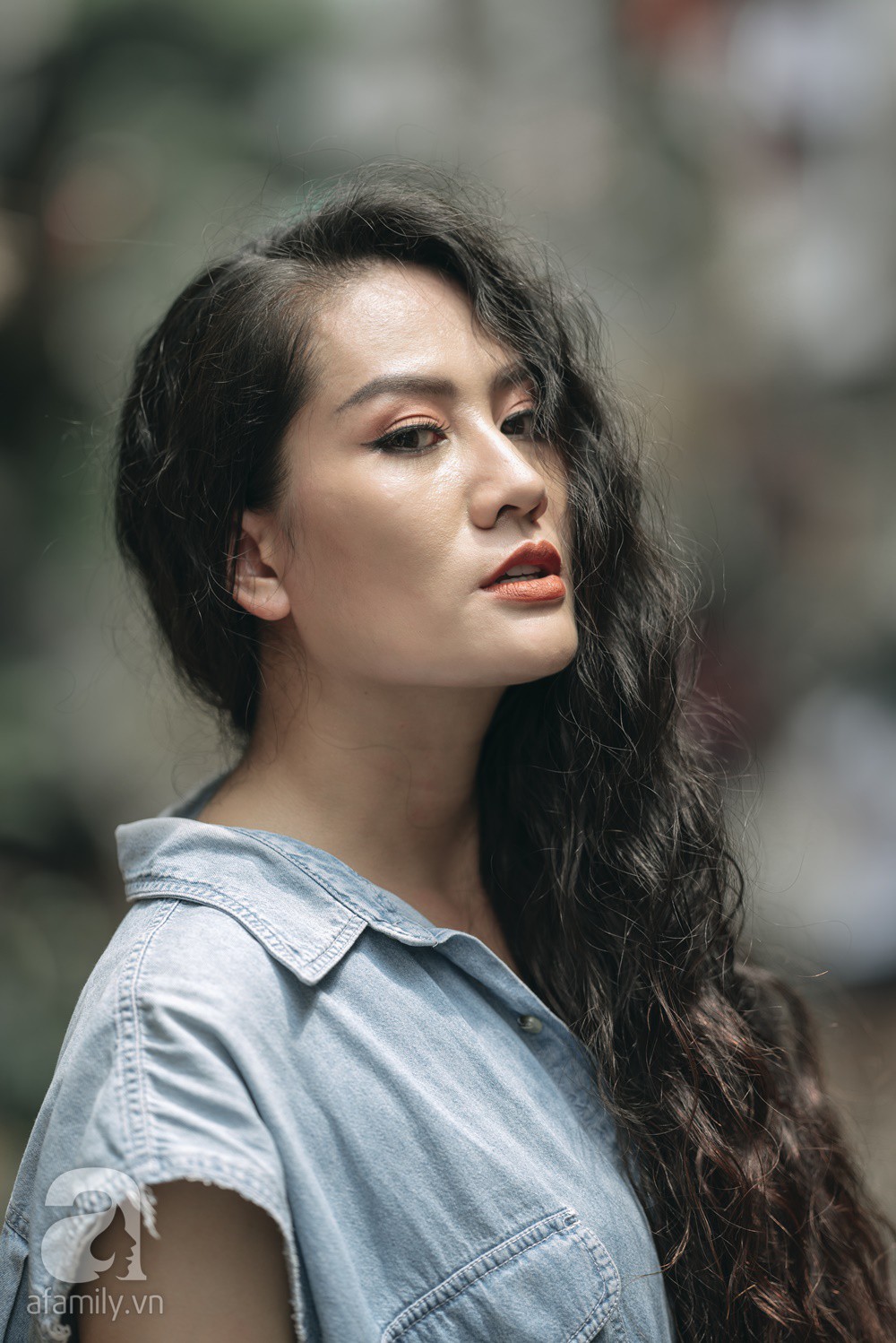 Minh Cúc - Gái lẳng của Về nhà đi con” như thể rất hiểu về đàn ông mà nói câu nào trúng câu ý, đúng như suy nghĩ của chị em thế này-1