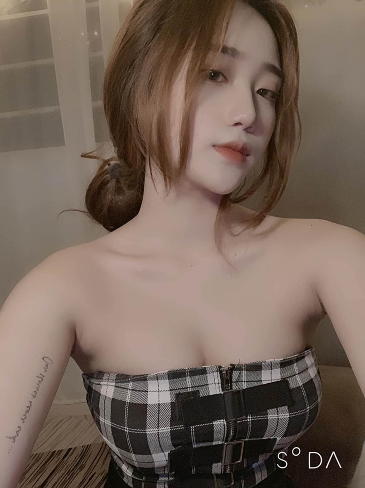 Dàn nữ sinh 2K bất ngờ nổi tiếng vì khoe ảnh thẻ ngày ấy - bây giờ-15