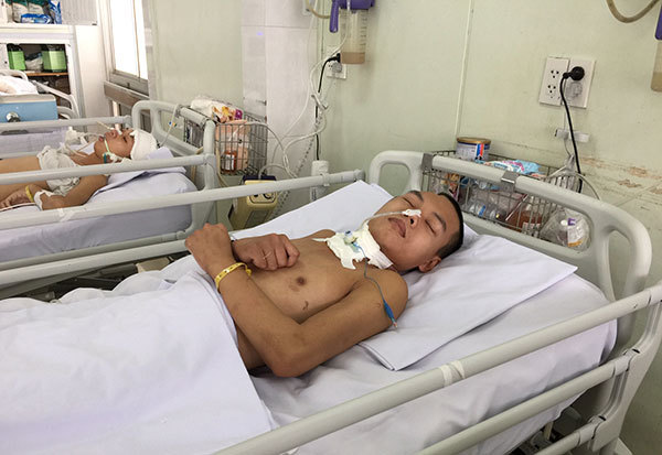 Em con đã bỏ mẹ rồi, con đừng đi Khánh ơi!-4