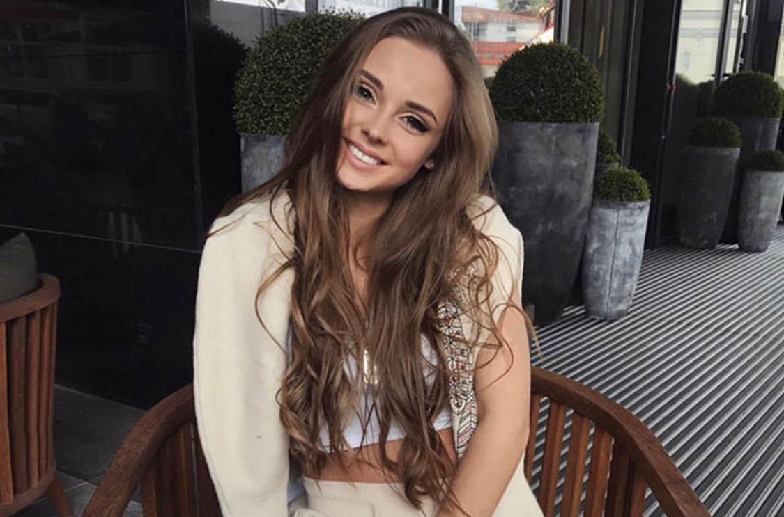 Hot girl Nga sở hữu thân hình nóng bỏng, gương mặt chuẩn búp bê-4