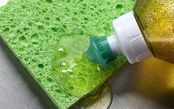 Sử dụng nước rửa bát theo cách này, chuyên gia kinh hãi thốt lên: Sai lầm!-3