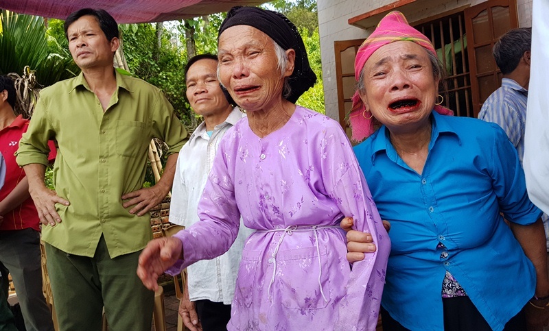 Nghẹn ngào tiễn đưa Thiếu tá biên phòng Thanh Hóa hi sinh khi bắt ma túy-4