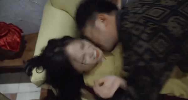 Khải vũ phu phim Về nhà đi con: Vợ giận mất một ngày vì cảnh cưỡng hiếp Thu Quỳnh-3