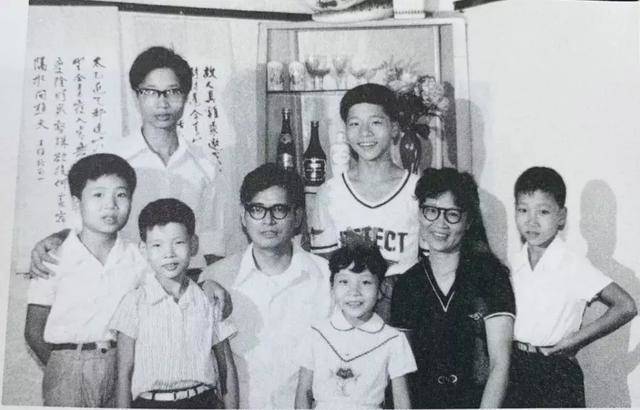 Cách giáo dục đặc biệt của người cha với 6 người con đều là bác sĩ, giáo sư danh tiếng-5