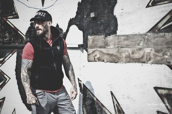 Khổ vì nghiện tình dục, ngủ với 2.000 phụ nữ vẫn thấy vật vã-1