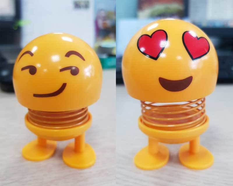 Cơn sốt mặt cười lò xo, cảm xúc vui buồn lắc lư khắp phố Hà Nội-3